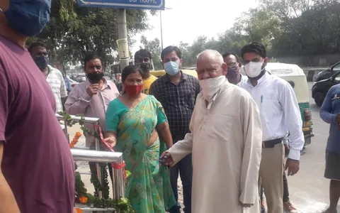 किलोकरी रिंगरोड पर शौचालय का उद्घाटन