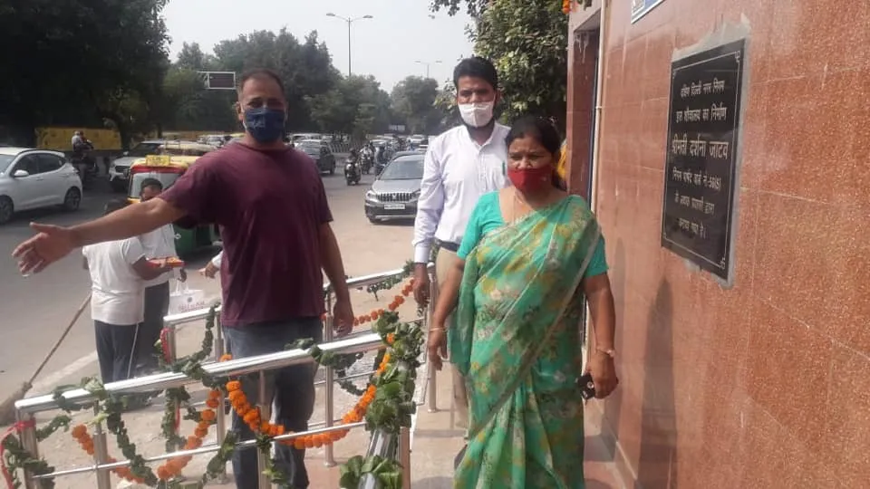 किलोकरी रिंगरोड पर शौचालय का उद्घाटन — तस्वीर 4 में से 6