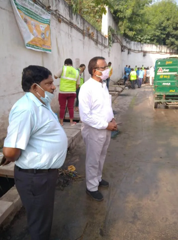 सिद्धार्थनगर अंडरपास एवं पॉकेट बी और सी में दो दिवसीय सफाई अभियान — तस्वीर 2 में से 6