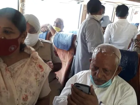 हुकुमचंद पार्क, सनलाइट कॉलोनी नंबर 2 में वरिष्ठ नागरिकों के लिए योगा हॉल का उद्घाटन