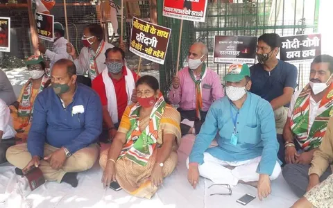 अंबेडकर पार्क में हाथरस पीड़िता को इंसाफ दिलाने हेतु सत्याग्रह