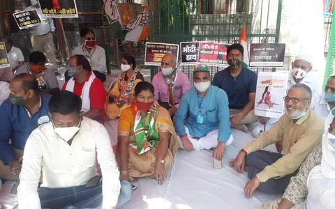 अंबेडकर पार्क में हाथरस पीड़िता को इंसाफ दिलाने हेतु सत्याग्रह