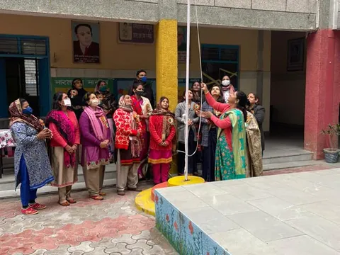 72वें गणतंत्र दिवस पर एसडीएमसी विद्यालयों में ध्वजारोहण — 2