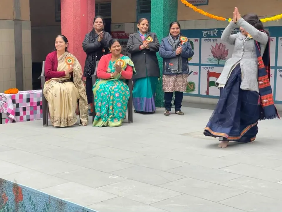 72वें गणतंत्र दिवस पर एसडीएमसी विद्यालयों में ध्वजारोहण — तस्वीर 4 में से 6