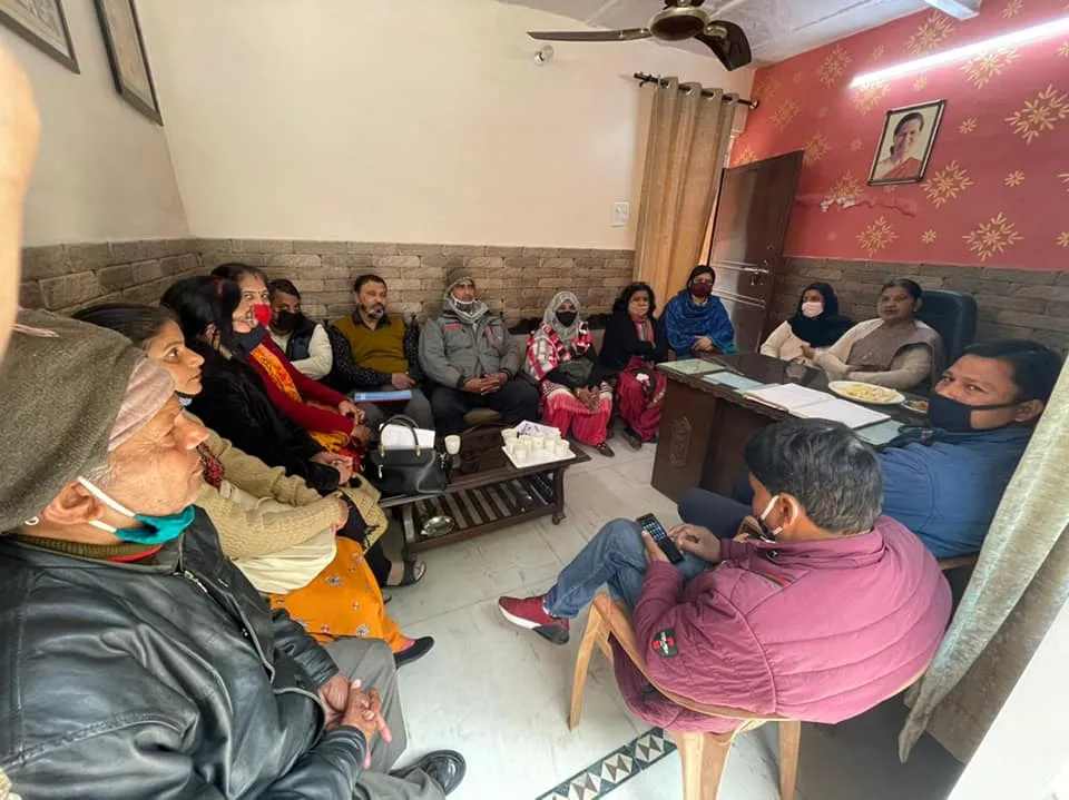 एसडीएमसी अधिकारियों व प्रधानाध्यापकों के साथ बैठक — तस्वीर 3 में से 5