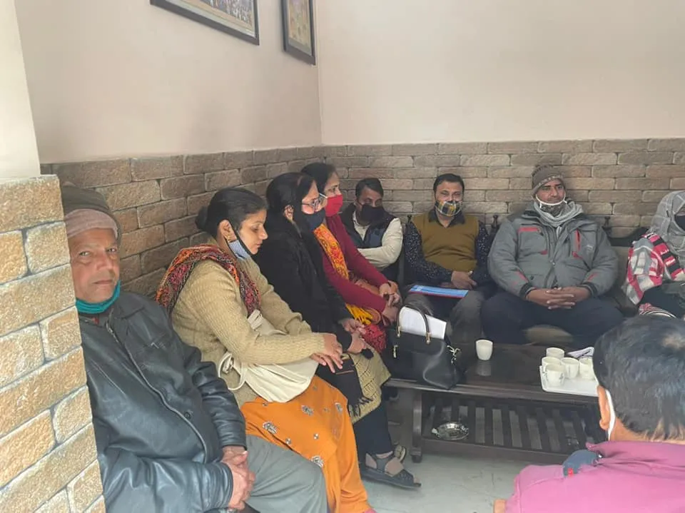 एसडीएमसी अधिकारियों व प्रधानाध्यापकों के साथ बैठक — तस्वीर 4 में से 5