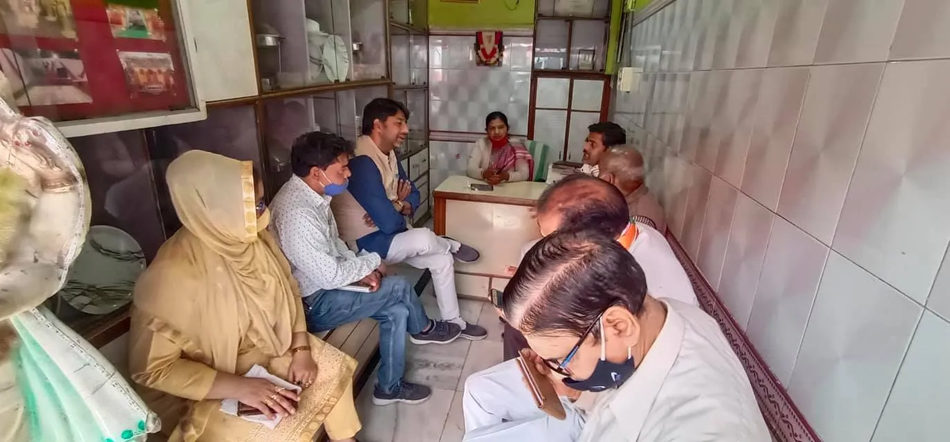 कल्याणपुरी उपचुनाव: कांग्रेस प्रत्याशी के कार्यालय का शुभारंभ — तस्वीर 4 में से 5