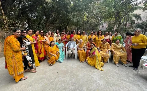 सिद्धार्थ एन्क्लेव में बसंत पंचमी महोत्सव