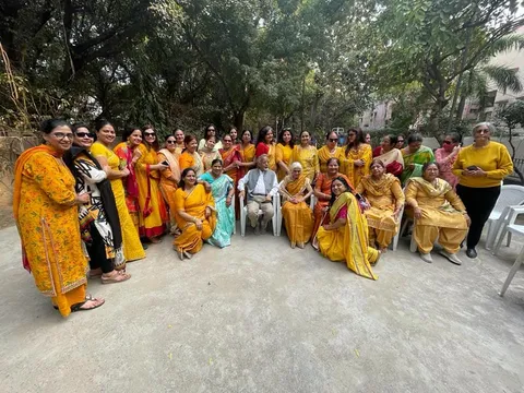 सिद्धार्थ एन्क्लेव में बसंत पंचमी महोत्सव — 4