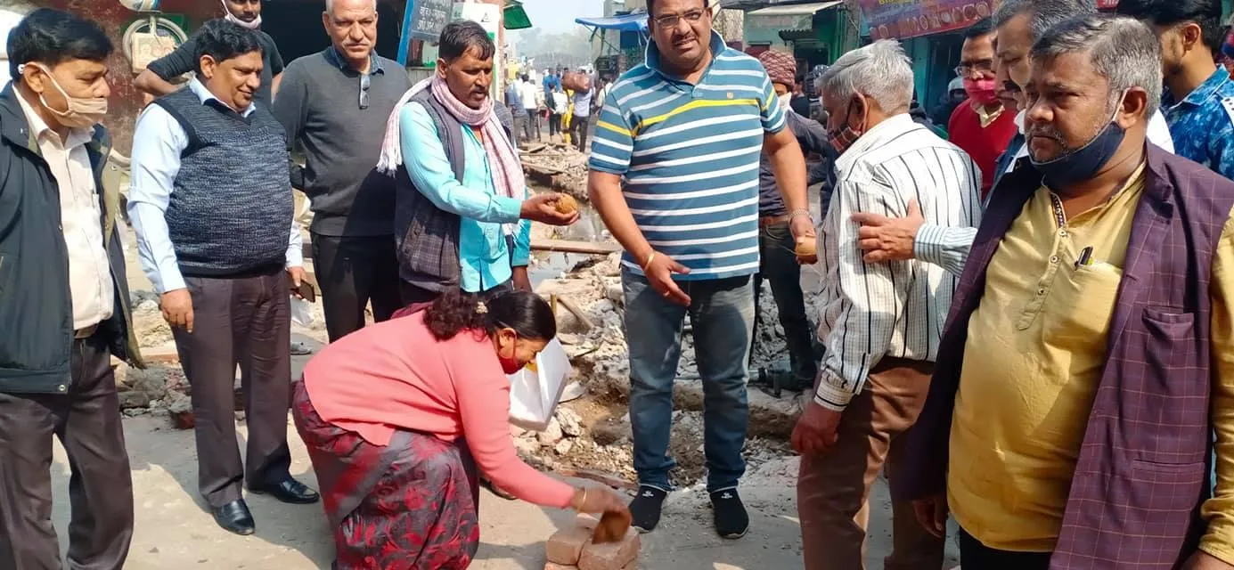 काले खां मंदिर के पास नाले का उद्घाटन — तस्वीर 1 में से 5