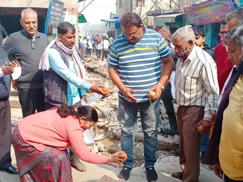 काले खां मंदिर के पास नाले का उद्घाटन — 2