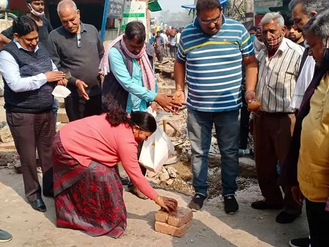 काले खां मंदिर के पास नाले का उद्घाटन — 3