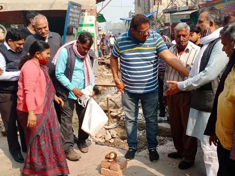 काले खां मंदिर के पास नाले का उद्घाटन — 4