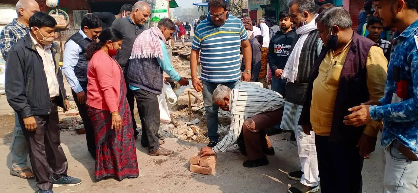 काले खां मंदिर के पास नाले का उद्घाटन — तस्वीर 5 में से 5