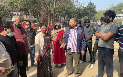 शालीमार धोबी बस्ती पार्क में नए फुटपाथ का उद्घाटन