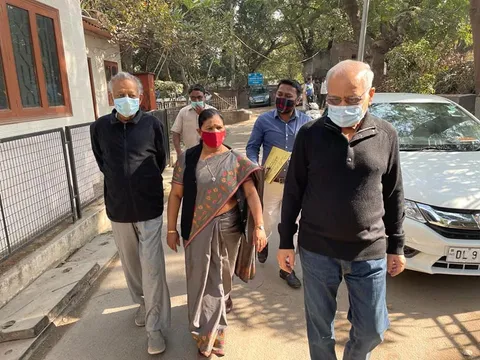 सिद्धार्थ एन्क्लेव में पार्कों की सफाई का सर्वे — 3