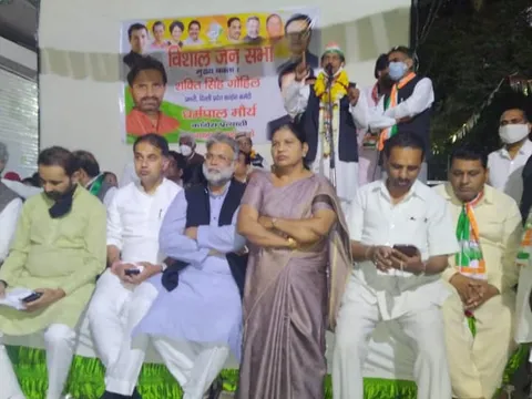 कांग्रेस प्रत्याशी धर्मपाल मौर्या के समर्थन में जन सभा — 6
