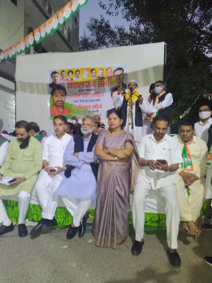 कांग्रेस प्रत्याशी धर्मपाल मौर्या के समर्थन में जन सभा — तस्वीर 6 में से 6