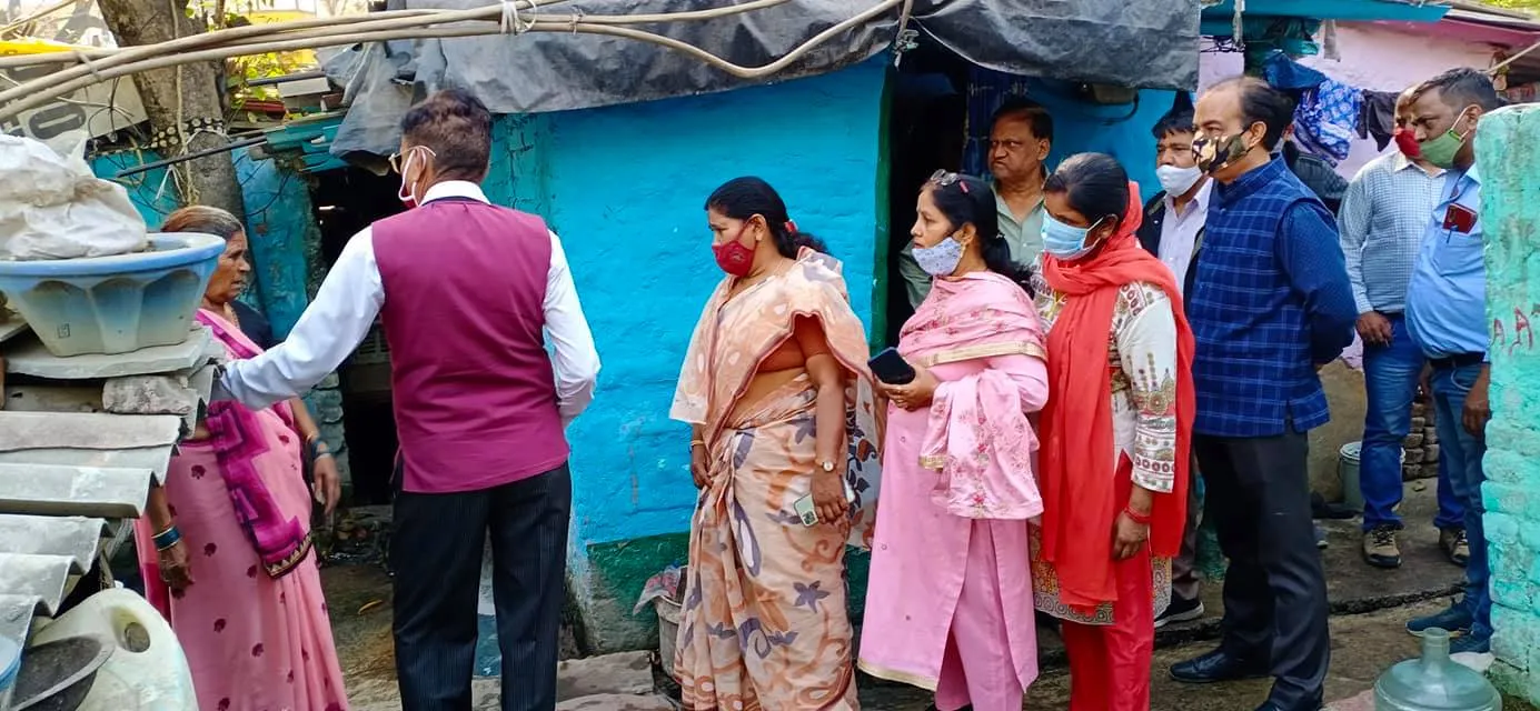 सिद्धार्थ बस्ती और भगवान नगर में कॉलोनी सर्वे — तस्वीर 1 में से 5