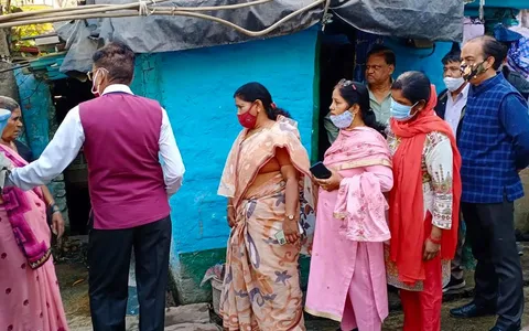 सिद्धार्थ बस्ती और भगवान नगर में कॉलोनी सर्वे