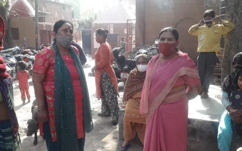 सनलाइट कॉलोनी न. 2, इंदिरा गांधी कैंप 2 में कॉलोनी सर्वे