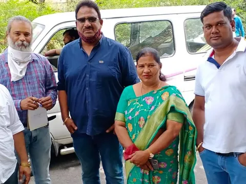 शराब पीने की न्यूनतम आयु घटाए जाने के खिलाफ कांग्रेस का विरोध प्रदर्शन — 3