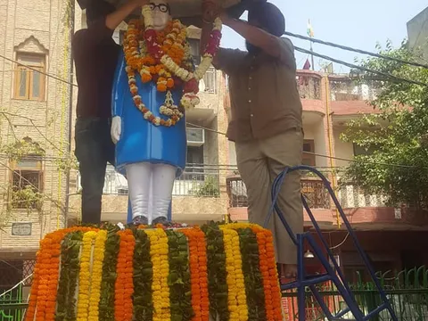 अम्बेडकर जयंती हेतु अम्बेडकर पार्क की सफाई और सजावट — 2