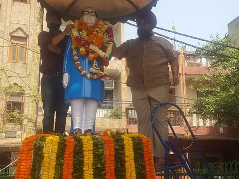 अम्बेडकर जयंती हेतु अम्बेडकर पार्क की सफाई और सजावट — 3