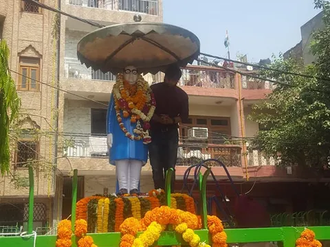 अम्बेडकर जयंती हेतु अम्बेडकर पार्क की सफाई और सजावट — 8
