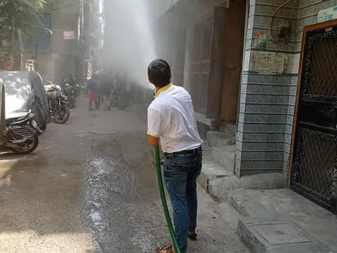 सनलाइट कॉलोनी I और सिद्धार्थ एक्सटेंशन पॉकेट C में सेनिटेशन अभियान — 8