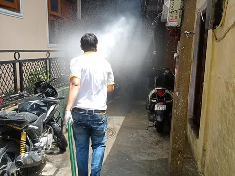 सनलाइट कॉलोनी I और सिद्धार्थ एक्सटेंशन पॉकेट C में सेनिटेशन अभियान — 20