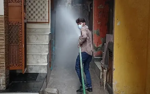 सनलाइट कॉलोनी II और मदर डेयरी आश्रम में सेनिटेशन अभियान