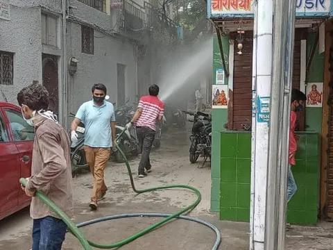 सनलाइट कॉलोनी II और मदर डेयरी आश्रम में सेनिटेशन अभियान — 16