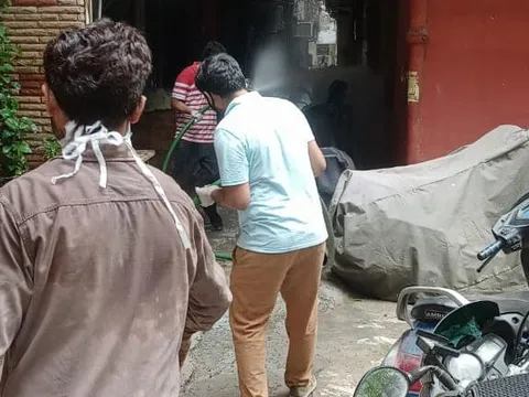 सनलाइट कॉलोनी II और मदर डेयरी आश्रम में सेनिटेशन अभियान — 17