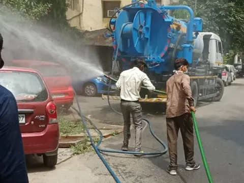 सिद्धार्थ एनक्लेव में सेनिटेशन अभियान — 7