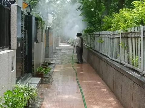 सिद्धार्थ एनक्लेव में सेनिटेशन अभियान — 8
