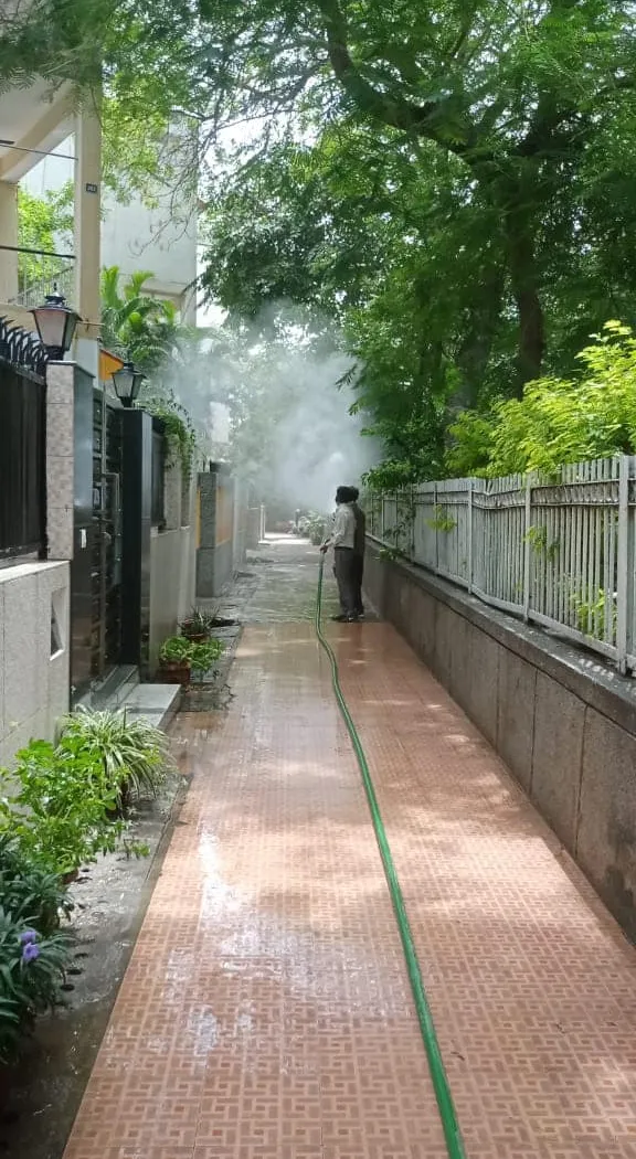 सिद्धार्थ एनक्लेव में सेनिटेशन अभियान — तस्वीर 8 में से 18