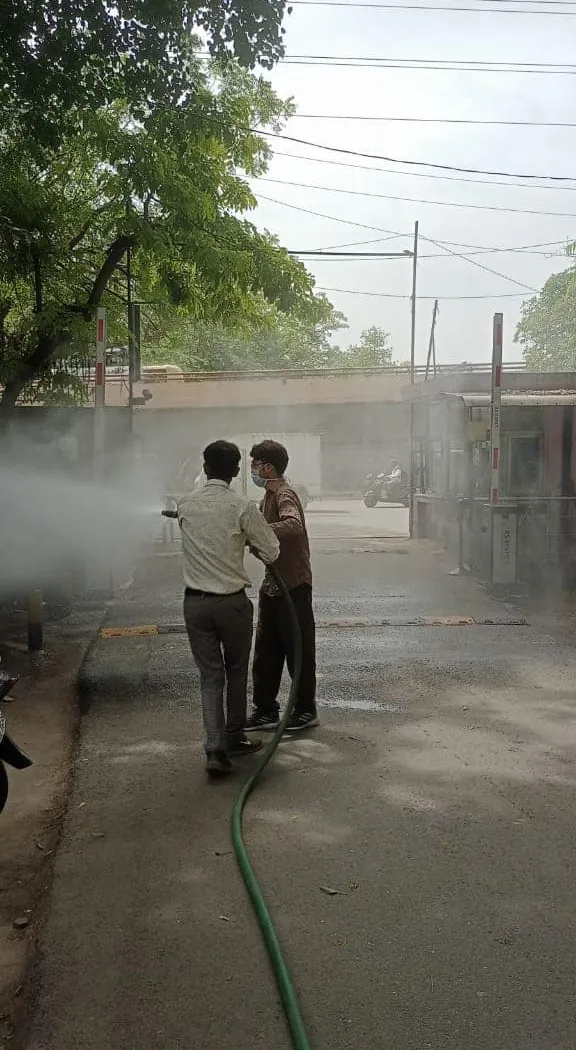 सिद्धार्थ एनक्लेव में सेनिटेशन अभियान — तस्वीर 9 में से 18