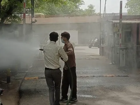 सिद्धार्थ एनक्लेव में सेनिटेशन अभियान — 9
