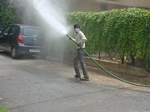 सिद्धार्थ एनक्लेव में सेनिटेशन अभियान — 11
