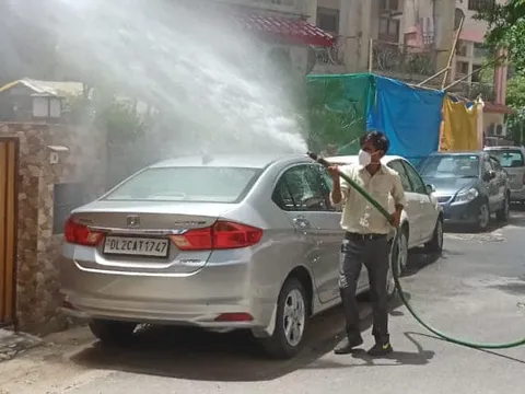 सिद्धार्थ एनक्लेव में सेनिटेशन अभियान — 15