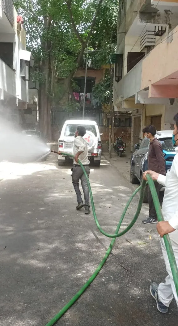 सिद्धार्थ एनक्लेव में सेनिटेशन अभियान — तस्वीर 16 में से 18