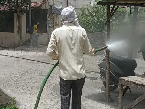 सिद्धार्थ एनक्लेव में सेनिटेशन अभियान — 18