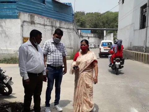 सिद्धार्थ नगर अंडरपास में नालियों की सफाई अभियान — 4
