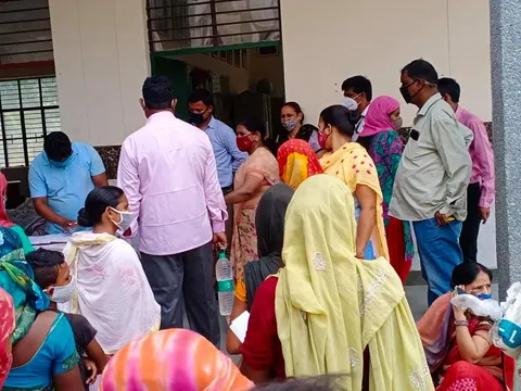नगली राजापुर एमसीडी स्कूल में राशन किट वितरण — 9
