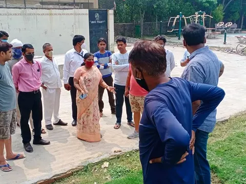 नगली राजापुर एमसीडी स्कूल में राशन किट वितरण — 20