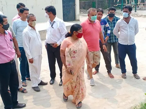 नगली राजापुर एमसीडी स्कूल में राशन किट वितरण — 22