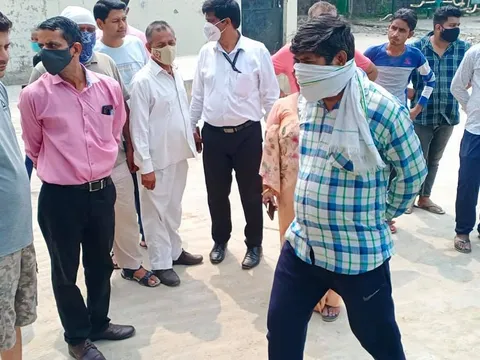 नगली राजापुर एमसीडी स्कूल में राशन किट वितरण — 23