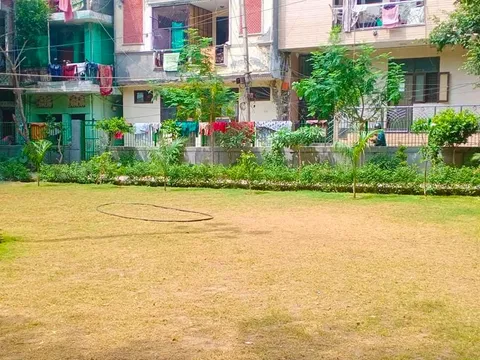 सनलाइट कॉलोनी 2 के पीपल वाले पार्क में सफाई अभियान — 6