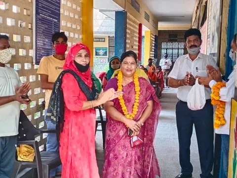 हरी नगर आश्रम प्राइमरी बाल विद्यालय में राशन किट वितरण — 4